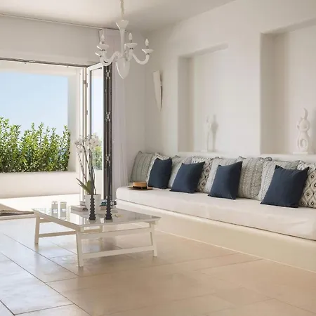 Lya Apartman Szánda María